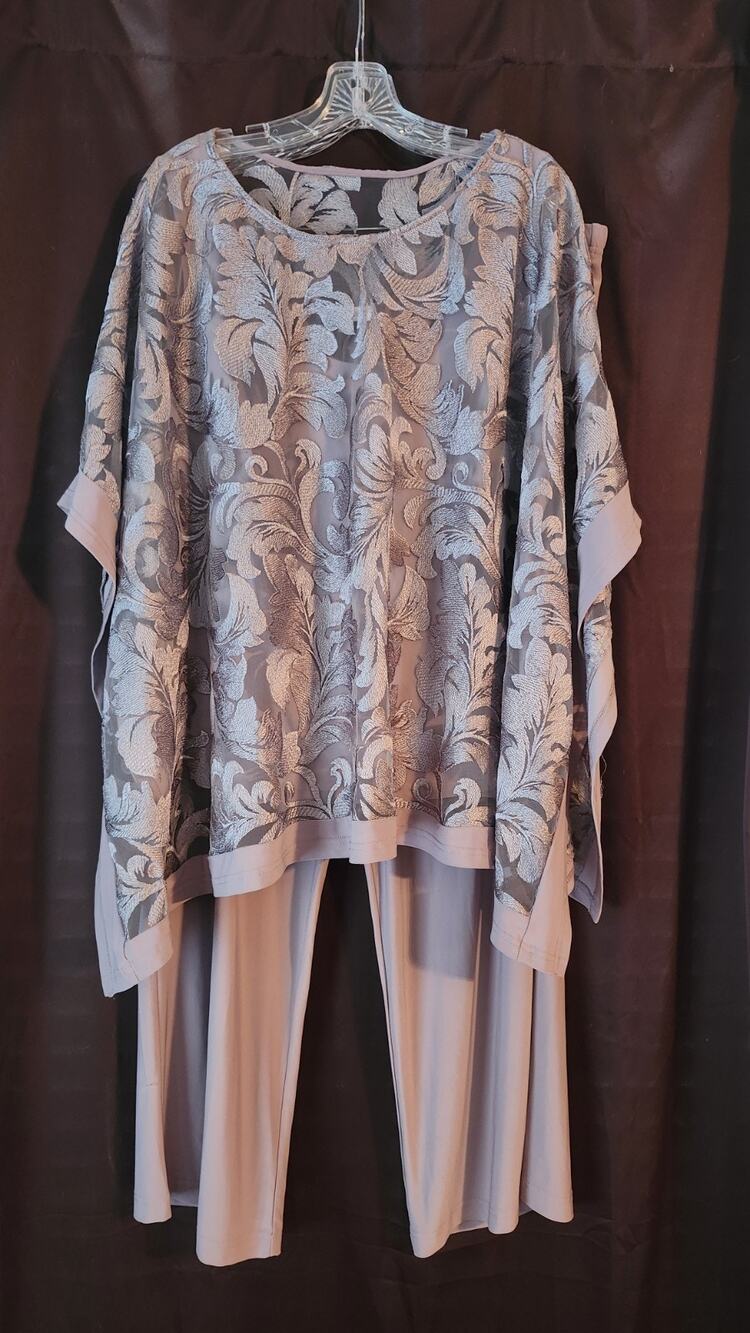 Oleg Cassini 20W Formal Pantsuit Mauve Lace Poncho 2 Pc Set #681